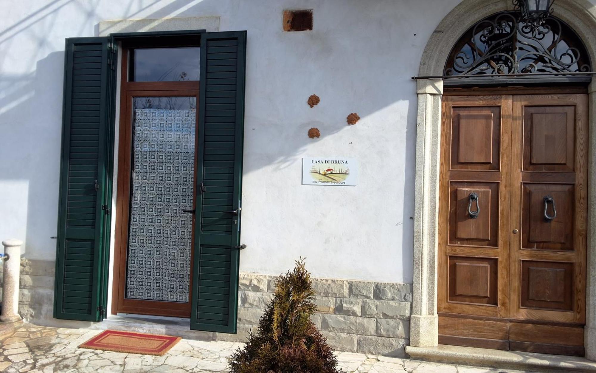 Casa Di Bruna Poppi Luaran gambar